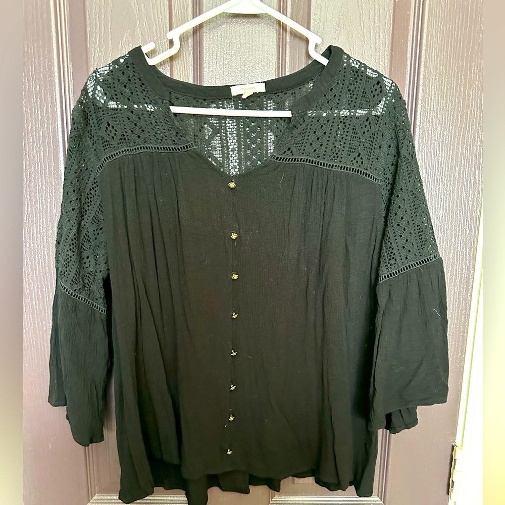 Maurice’s black blouse w lace detail at neck & sleeve Bell sleeve size XL